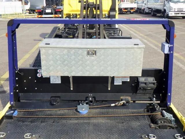 三菱ふそうキャンターセーフティローダー小型（2t・3t）[写真09]