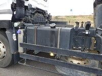 UDトラックスクオンダンプ大型（10t）[写真16]