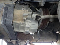 UDトラックスクオンダンプ大型（10t）[写真19]