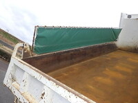 UDトラックスクオンダンプ大型（10t）[写真08]