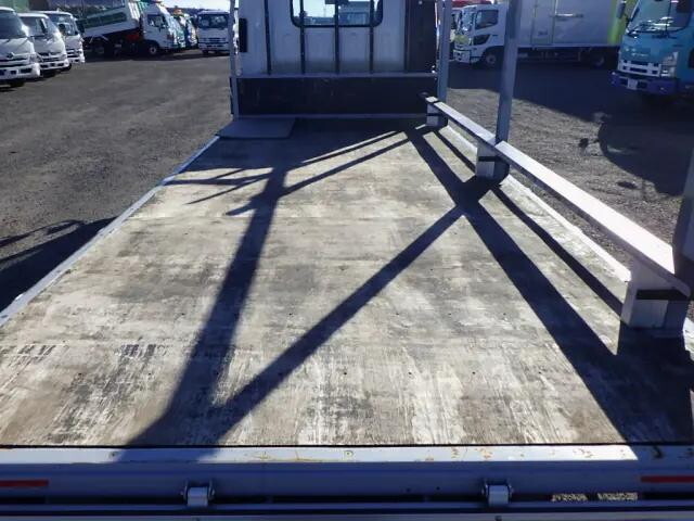 いすゞエルフアルミブロック小型（2t・3t）[写真10]