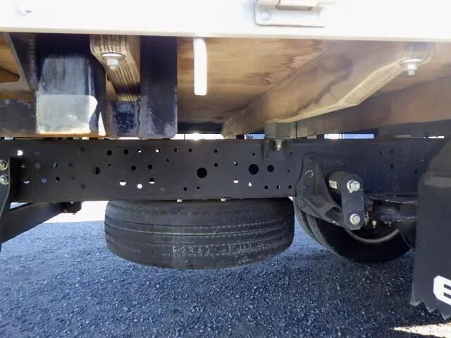 いすゞエルフアルミブロック小型（2t・3t）[写真32]