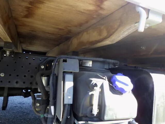 いすゞエルフアルミブロック小型（2t・3t）[写真33]