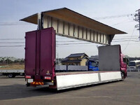 UDトラックスクオンアルミウイング大型（10t）[写真02]