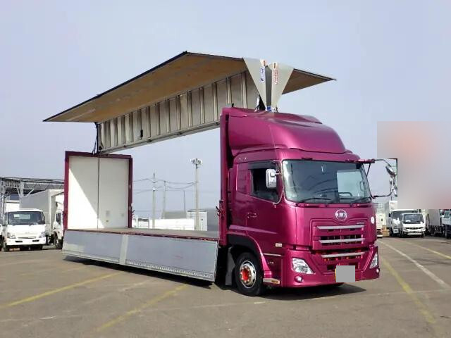 UDトラックスクオンアルミウイング大型（10t）[写真03]