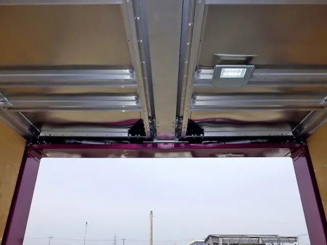 UDトラックスクオンアルミウイング大型（10t）[写真33]