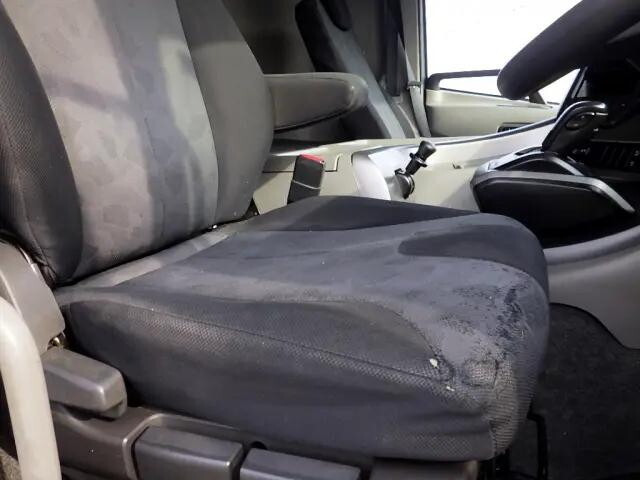 UDトラックスクオンアルミウイング大型（10t）[写真36]