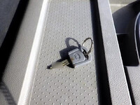 UDトラックスクオンアルミウイング大型（10t）[写真41]