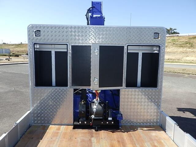 日野プロフィアセルフクレーン4段大型（10t）[写真13]