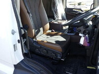 日野プロフィアセルフクレーン4段大型（10t）[写真27]