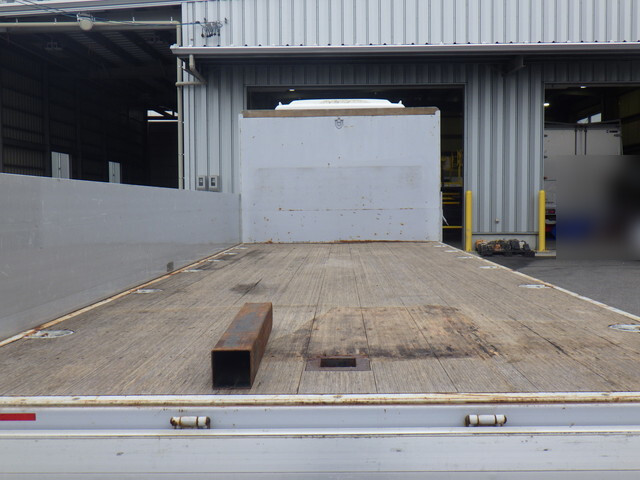 いすゞフォワード平ボディ中型（4t）[写真10]