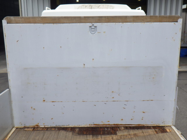 いすゞフォワード平ボディ中型（4t）[写真14]