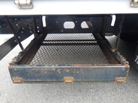 いすゞフォワード平ボディ中型（4t）[写真20]