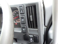 いすゞフォワード平ボディ中型（4t）[写真31]