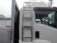 いすゞフォワード平ボディ中型（4t）[写真32]