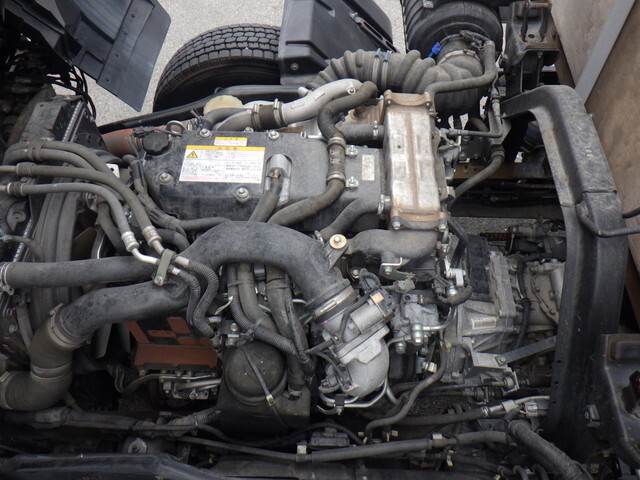 いすゞフォワード平ボディ中型（4t）[写真32]