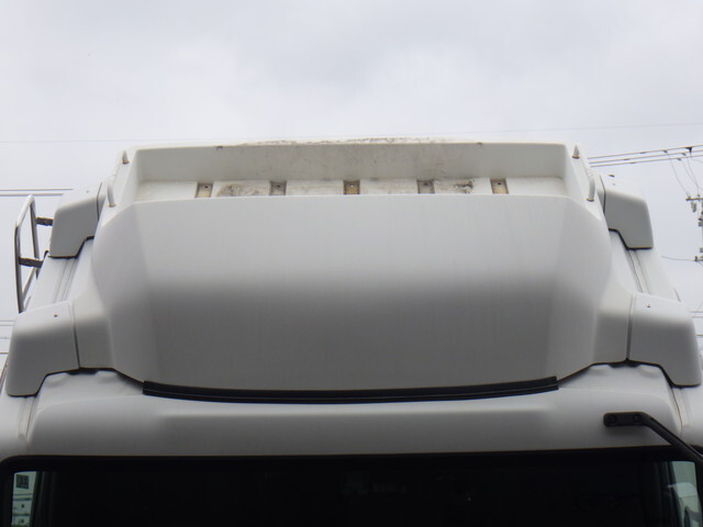 いすゞフォワード平ボディ中型（4t）[写真35]