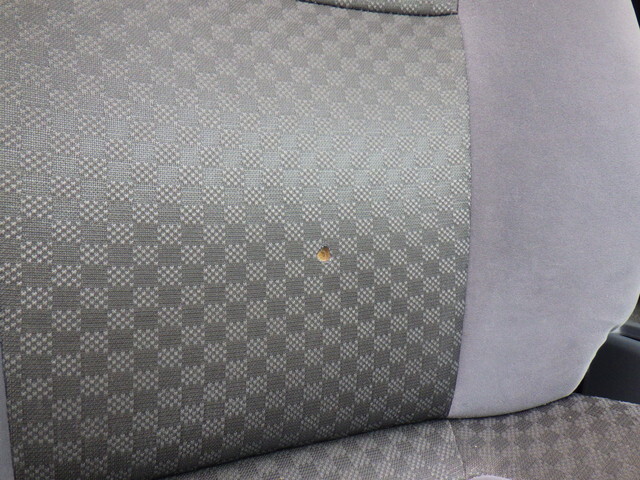 いすゞフォワード平ボディ中型（4t）[写真38]