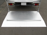 いすゞエルフアルミバン小型（2t・3t）[写真13]