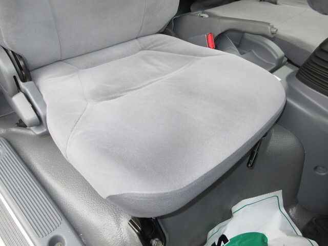 いすゞエルフアルミバン小型（2t・3t）[写真17]