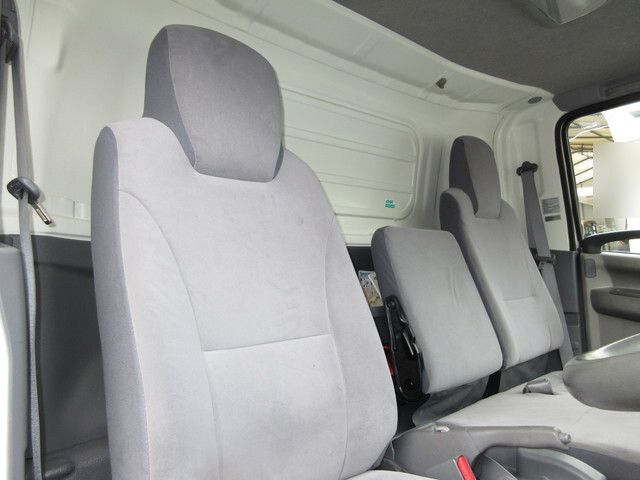 いすゞエルフアルミバン小型（2t・3t）[写真19]