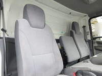 いすゞエルフアルミバン小型（2t・3t）[写真20]