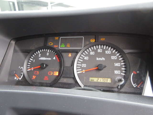 いすゞエルフアルミバン小型（2t・3t）[写真24]