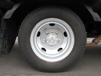 いすゞエルフアルミバン小型（2t・3t）[写真40]