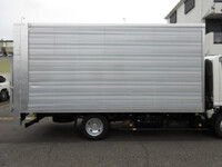 いすゞエルフアルミバン小型（2t・3t）[写真06]