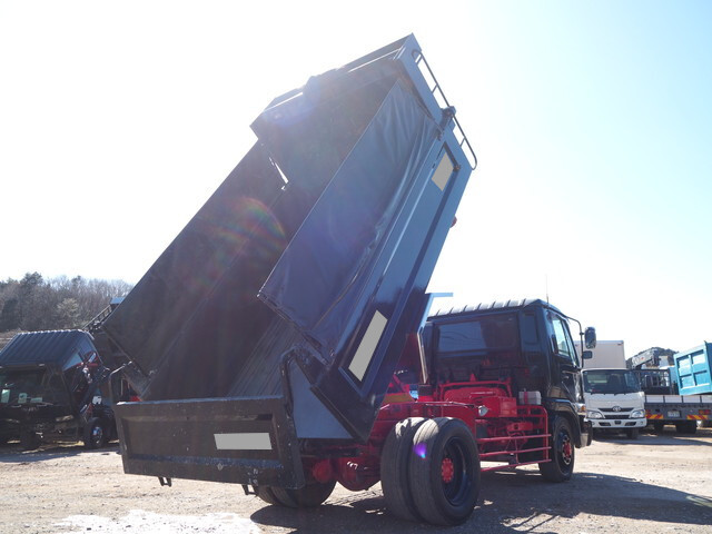 UDトラックスコンドルダンプ増トン（6t・8t）[写真02]