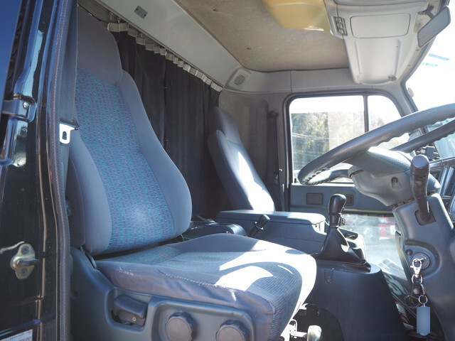 UDトラックスコンドルダンプ増トン（6t・8t）[写真35]