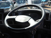 UDトラックスコンドルダンプ増トン（6t・8t）[写真38]