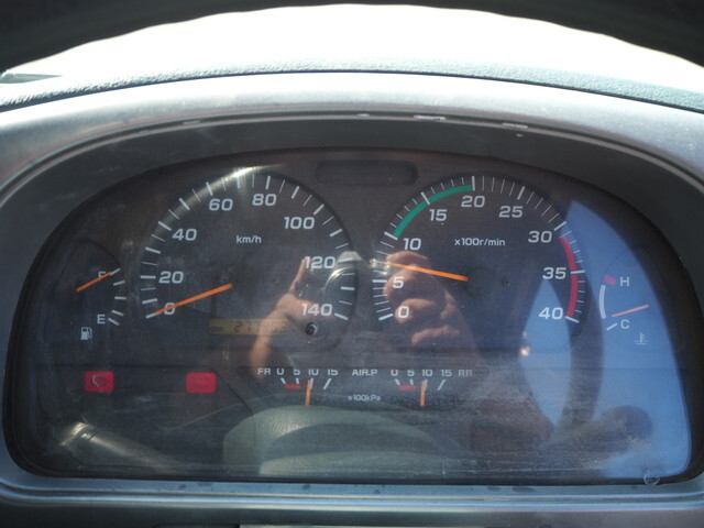 UDトラックスコンドルダンプ増トン（6t・8t）[写真40]