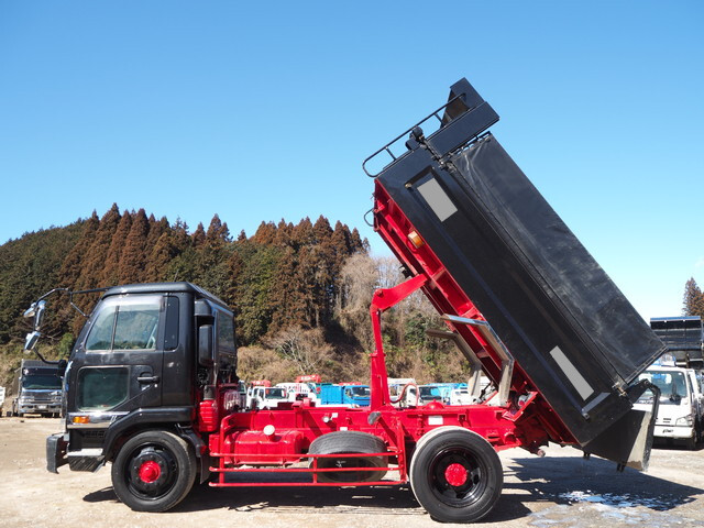 UDトラックスコンドルダンプ増トン（6t・8t）[写真05]