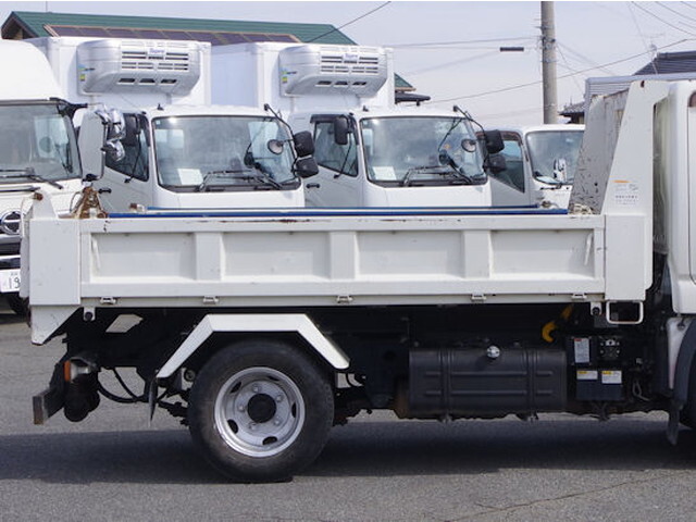 日野デュトロローダーダンプ小型（2t・3t）[写真20]