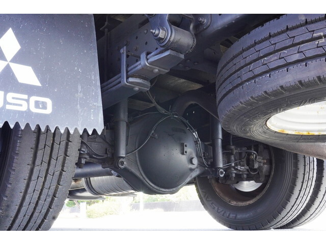 三菱ふそうキャンター平ボディ小型（2t・3t）[写真23]