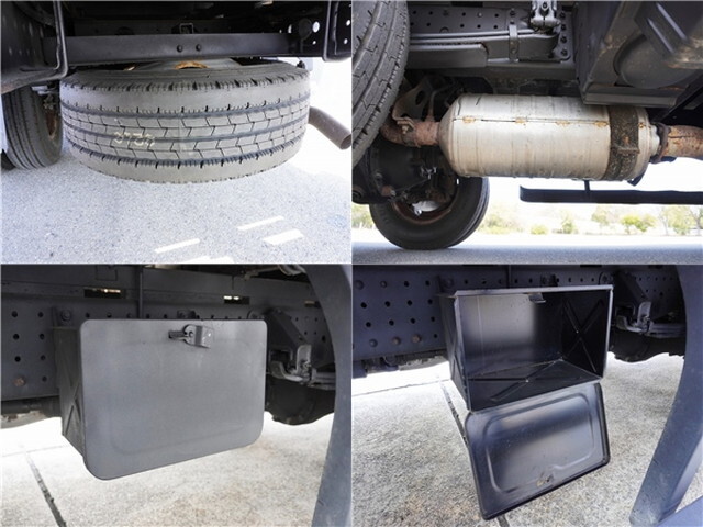 三菱ふそうキャンター平ボディ小型（2t・3t）[写真26]