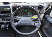 三菱ふそうキャンター平ボディ小型（2t・3t）[写真33]