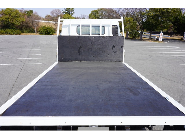 三菱ふそうキャンター平ボディ小型（2t・3t）[写真09]