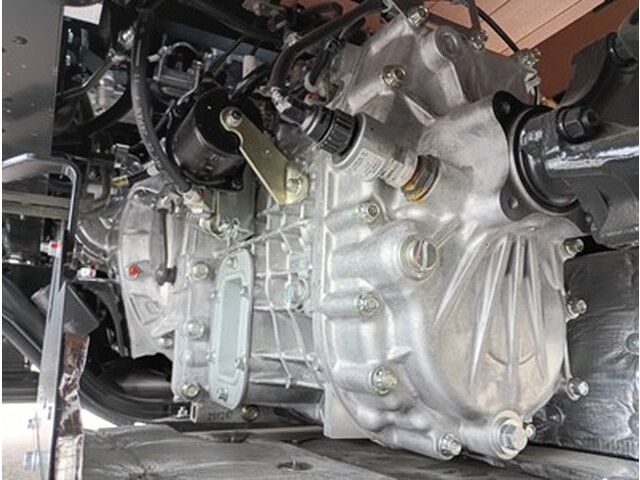 三菱ふそうファイターアルミブロック中型（4t）[写真13]