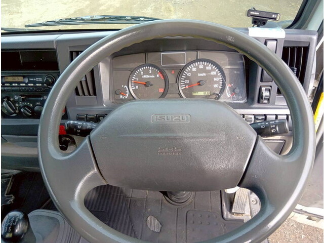 いすゞエルフ高所作業車小型（2t・3t）[写真17]