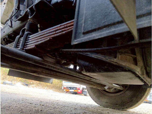 いすゞエルフ高所作業車小型（2t・3t）[写真24]