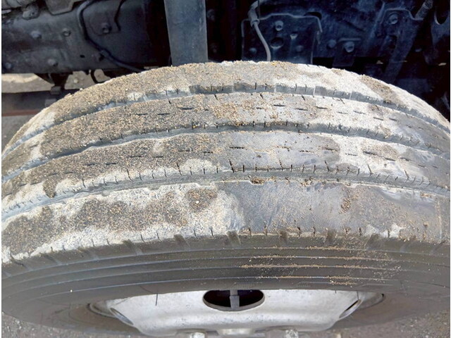 いすゞエルフ高所作業車小型（2t・3t）[写真26]