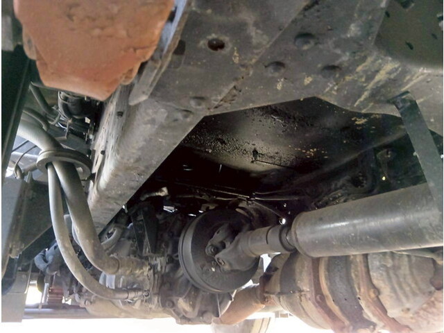 いすゞエルフ高所作業車小型（2t・3t）[写真29]