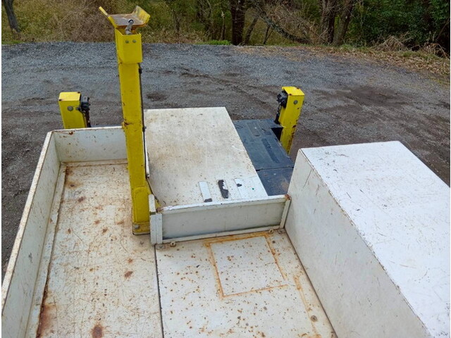 いすゞエルフ高所作業車小型（2t・3t）[写真36]