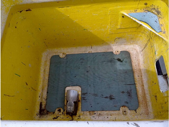 いすゞエルフ高所作業車小型（2t・3t）[写真40]