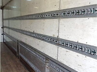 いすゞギガアルミウイング大型（10t）[写真14]