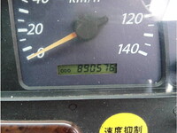 いすゞギガアルミウイング大型（10t）[写真26]