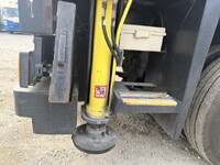 いすゞエルフ高所作業車小型（2t・3t）[写真16]