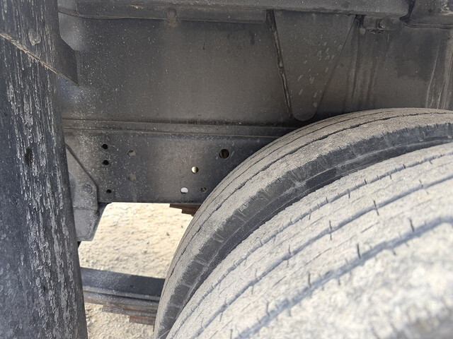 いすゞエルフ高所作業車小型（2t・3t）[写真16]